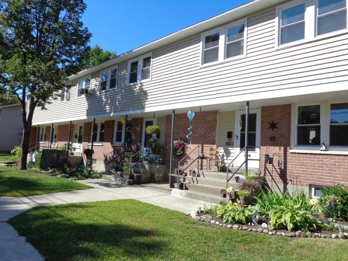 Exterior View of Jefferson Terrace