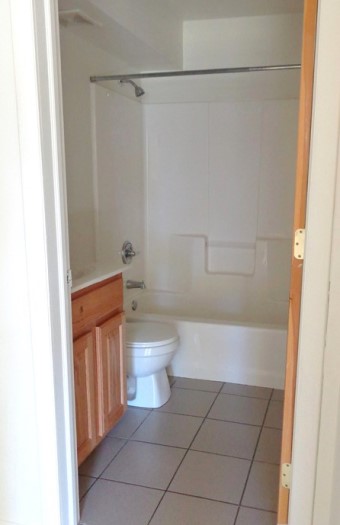 Interior View of Vanderbilt Terrace Bathroom